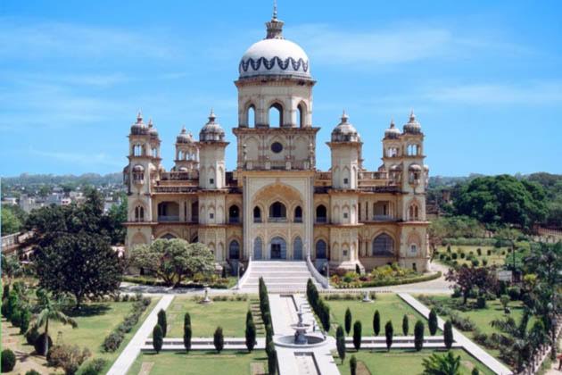 Maju Rampur Rampur: A City of Royals | Cafe Dissensus Everyday